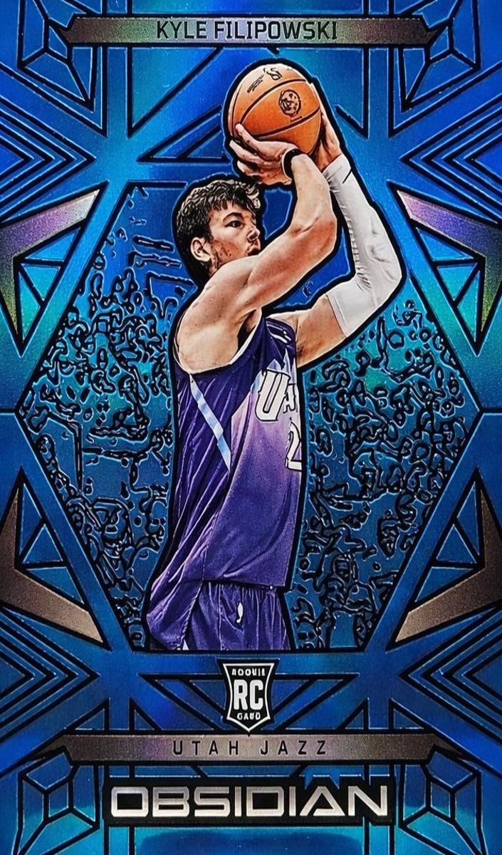 2024 Panini Obsidian Basketball Electric Etch Blue Flood Kyle Filipowski #167 PSA 9