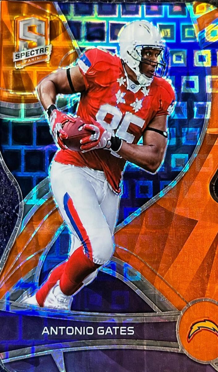 2022 Panini Spectra Football Neon Orange Die Cut Antonio Gates #112