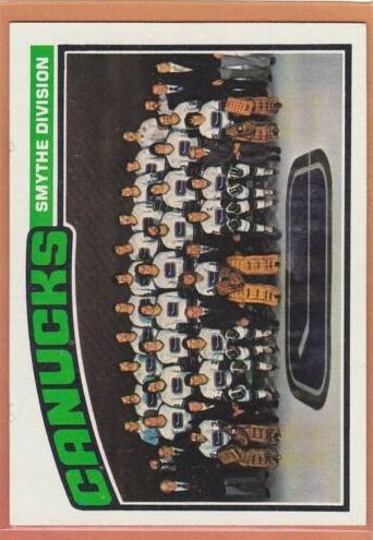 1976 Topps Hockey Canucks Team #148 PSA 9