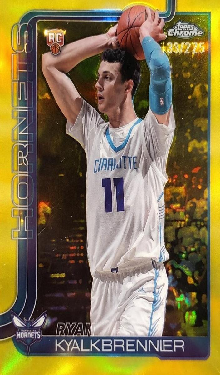 2025 Topps Chrome Basketball Yellow Refractor Ryan Kalkbrenner #284 PSA 9