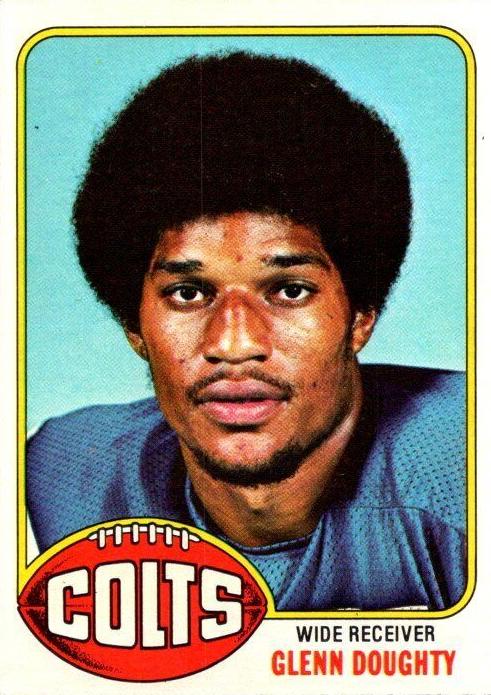 1976 Topps Football Glenn Doughty #351 PSA 8