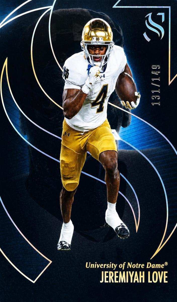 2025 Panini Silhouette Football Holo Silver Jeremiyah Love #11