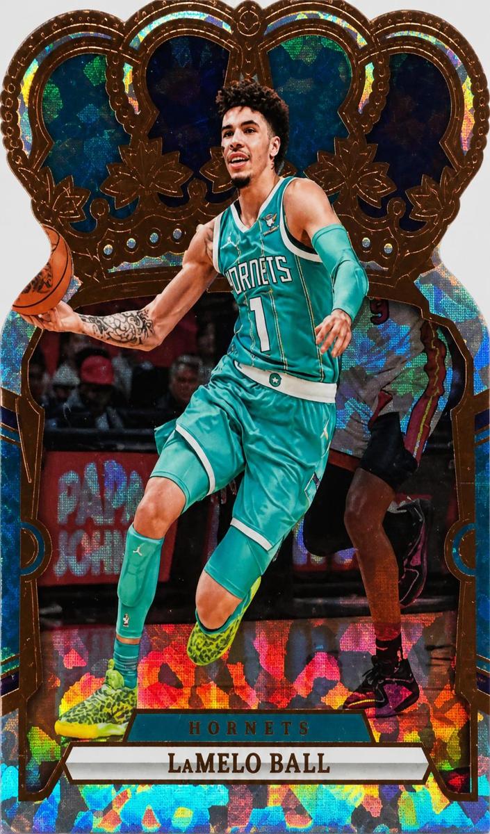2023 Panini Crown Royale Basketball Crystal LaMelo Ball #52