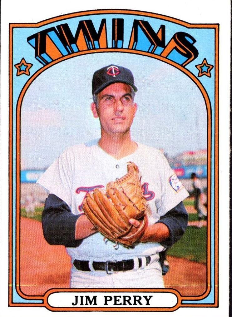 1972 Topps Baseball Jim Perry #220 PSA 8