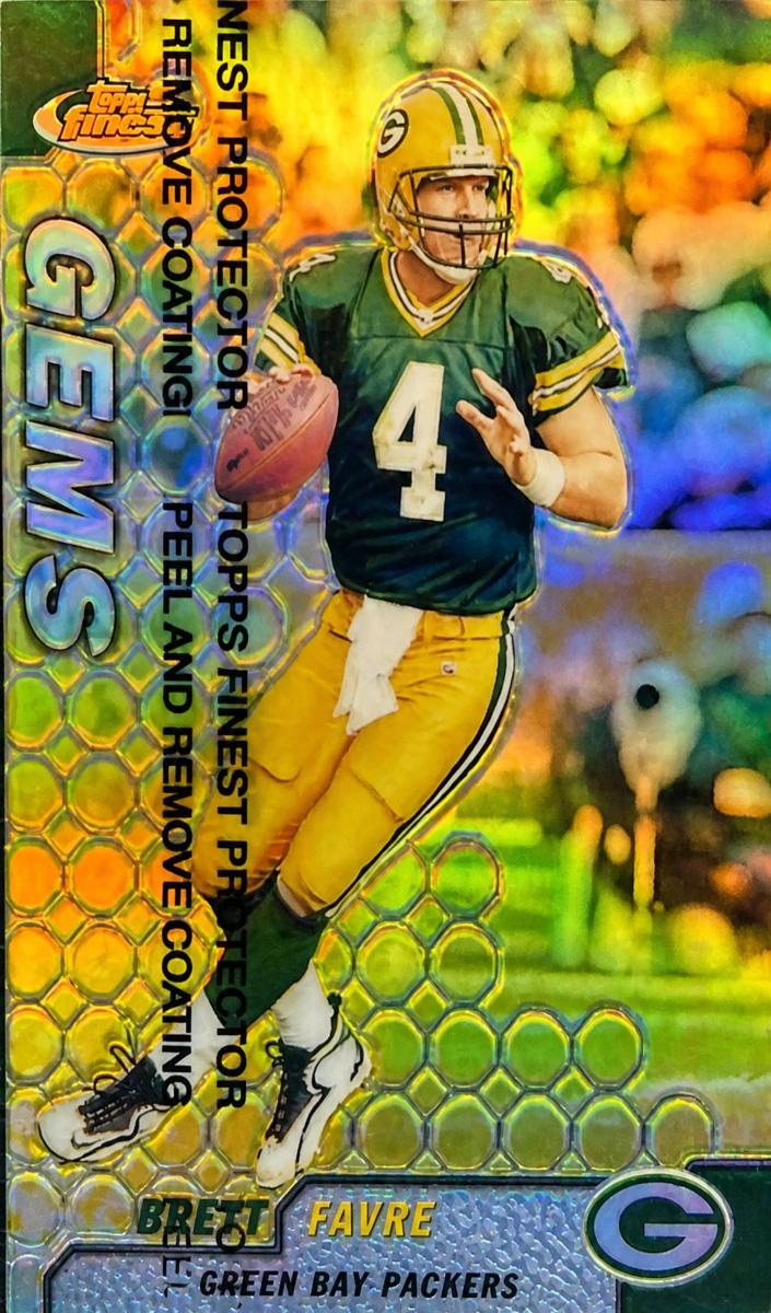 1999 Topps Finest Football Refractor Brett Favre #126 PSA 10