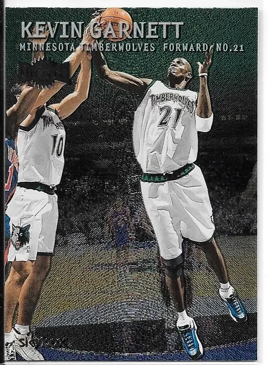 1999 Metal Basketball Emerald Kevin Garnett #68 PSA 9