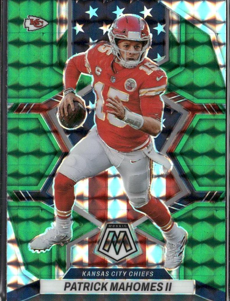 2022 Panini Mosaic Football Green Patrick Mahomes II #256