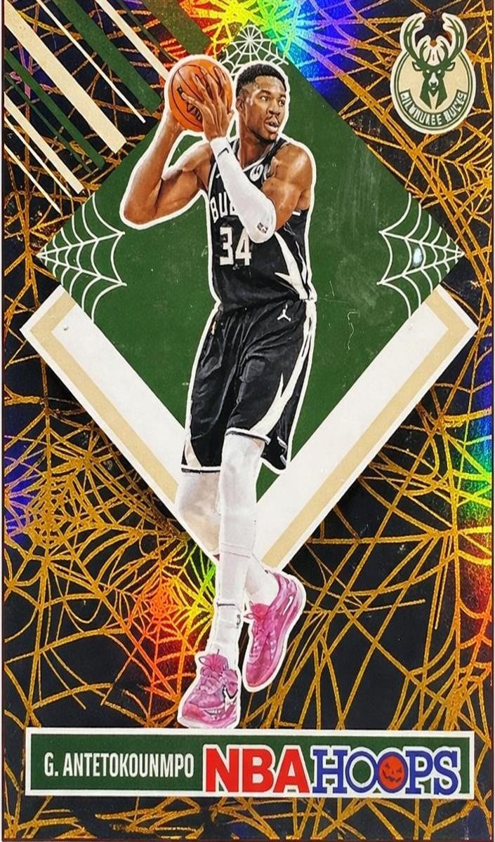 2024 Panini Haunted Hoops Basketball Holo Webs Giannis Antetokounmpo #288
