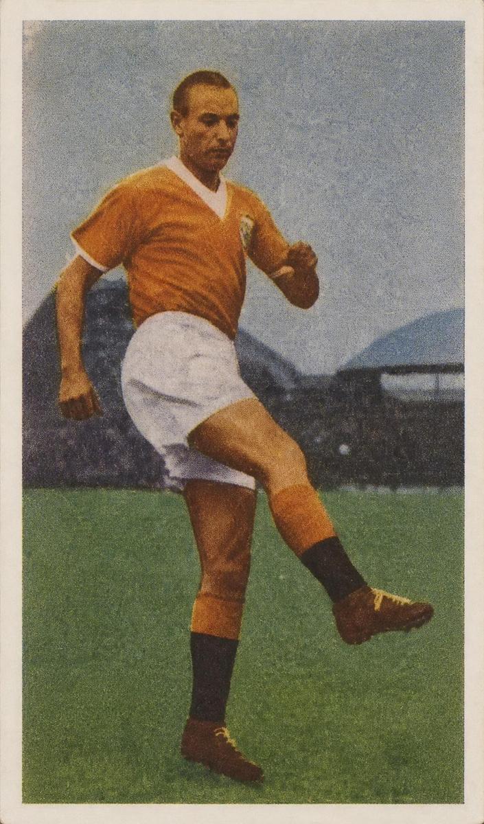 1959 Cadet Sweets Ltd. Footballers Soccer Stanley Matthews #44 PSA 9