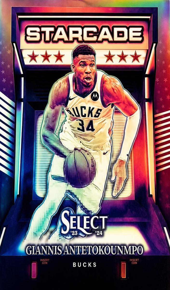 2023 Panini Select Basketball Giannis Antetokounmpo #19 PSA 9