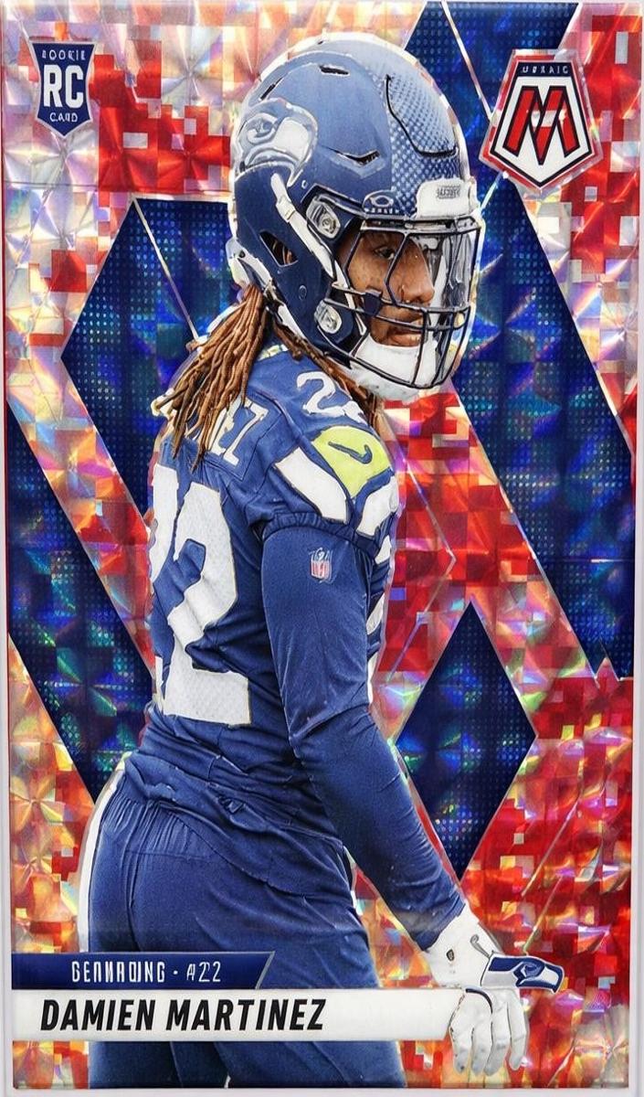 2025 Panini Mosaic Football Camo Red Damien Martinez #360