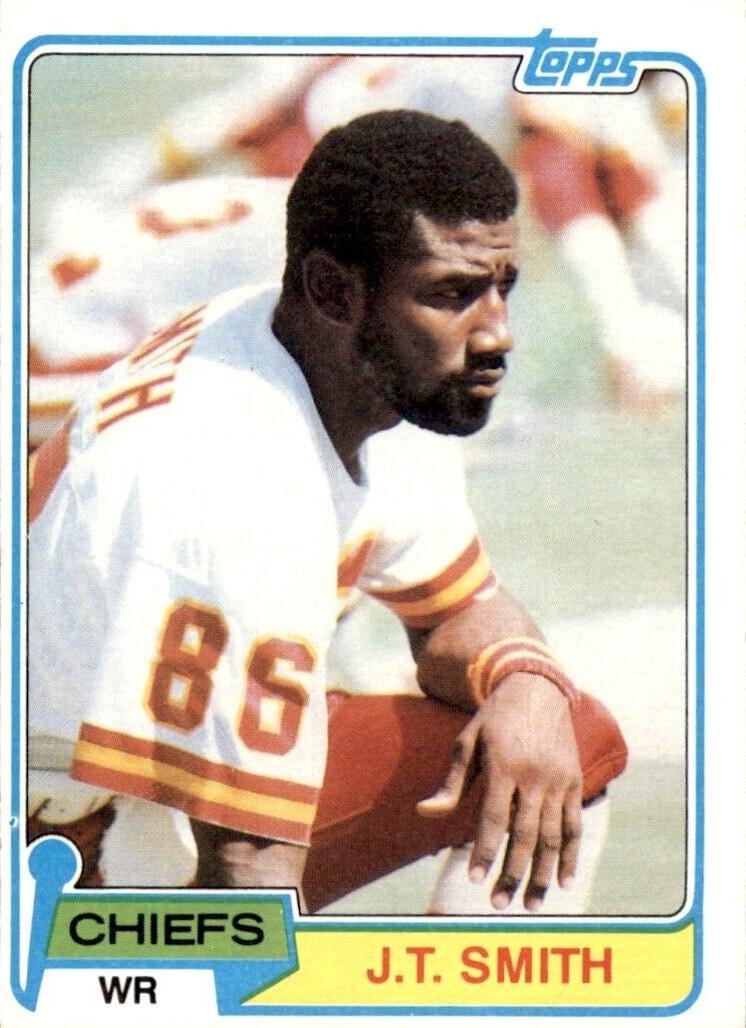 1981 Topps Football J.T. Smith #86 PSA 8