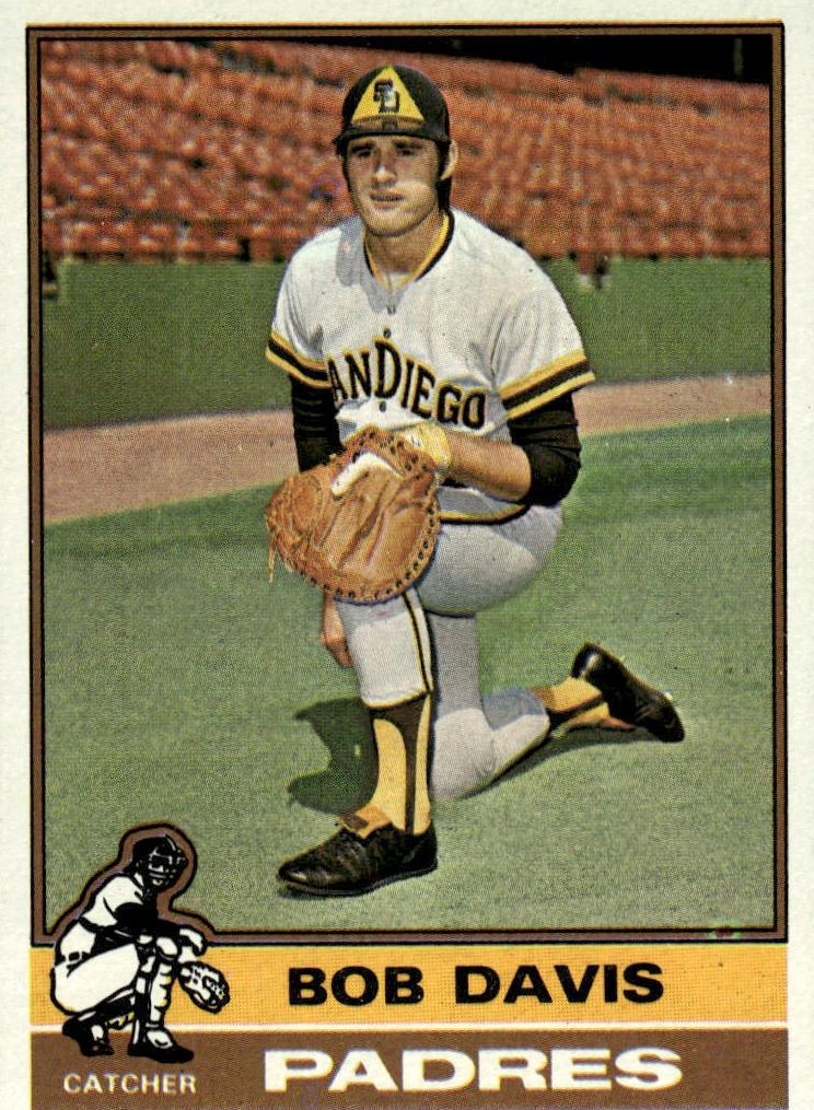 1976 Topps Baseball Bob Davis #472 PSA 9