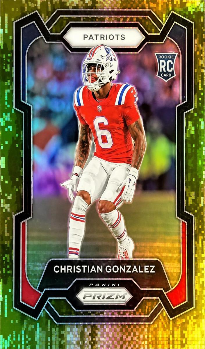 2023 Panini Prizm Football Forest Camo Christian Gonzalez #369 PSA 9