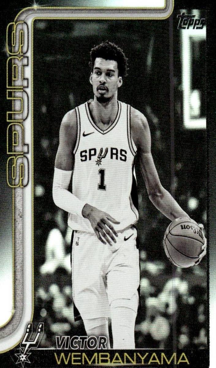 2025 Topps Basketball Blackout Victor Wembanyama #195 RAW Ungraded