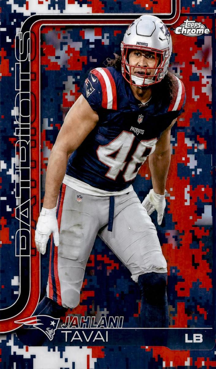 2025 Topps Chrome Football Team Camo Variation Jahlani Tavai #213