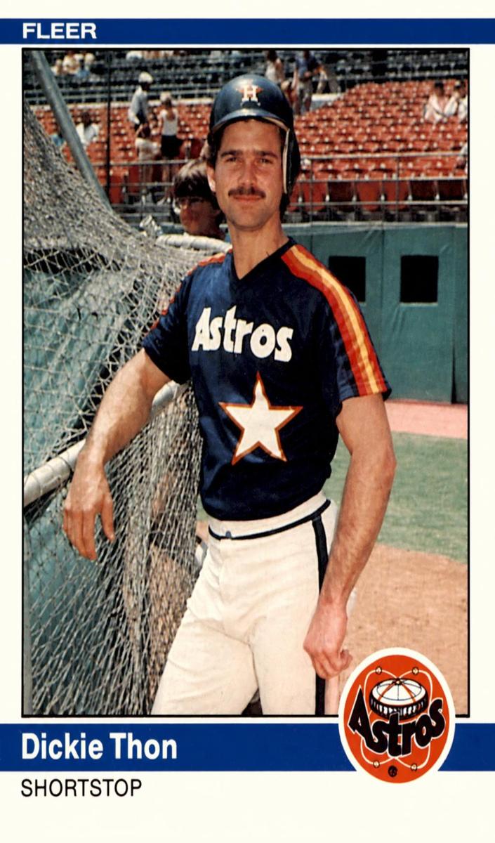 1984 Fleer Baseball Dickie Thon #243