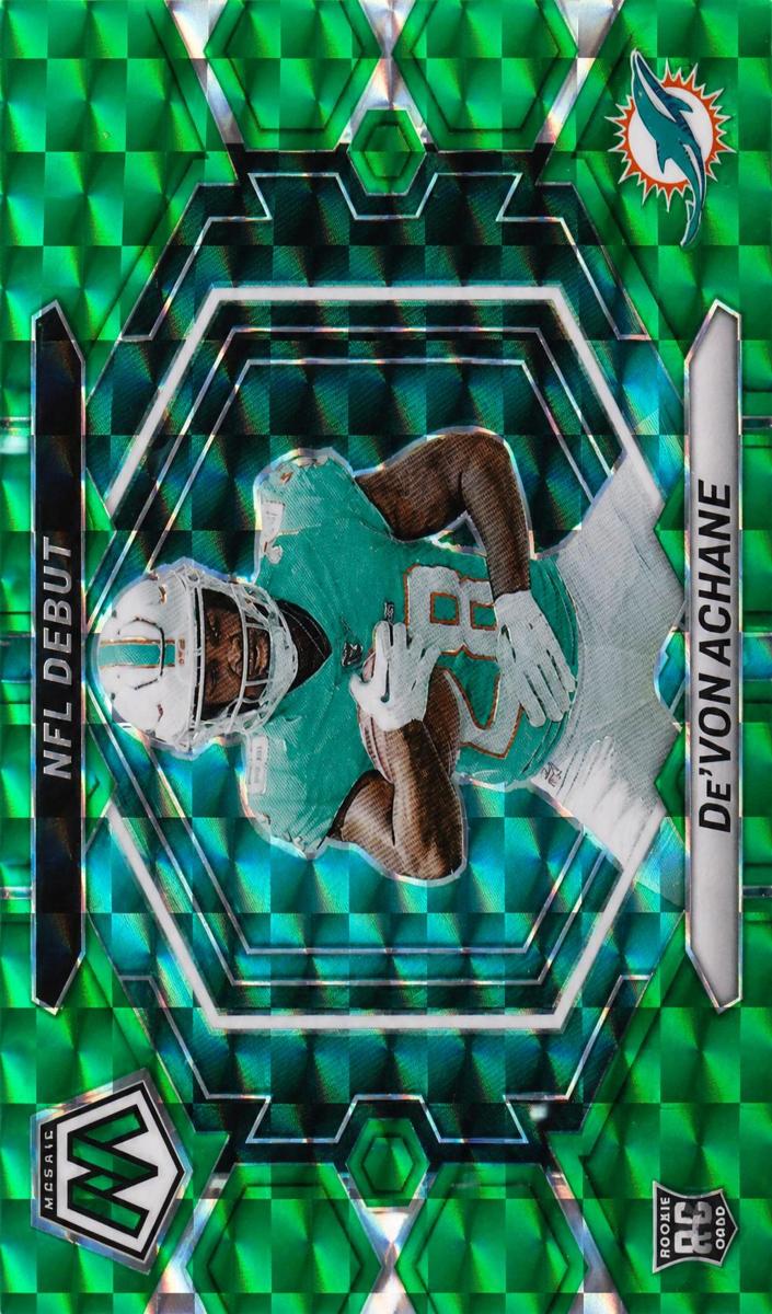 2023 Panini Mosaic Football Green Mosaic De'Von Achane #ND-8