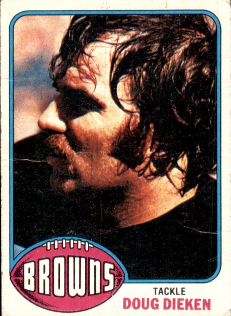 1976 Topps Football Doug Dieken #438 PSA 8
