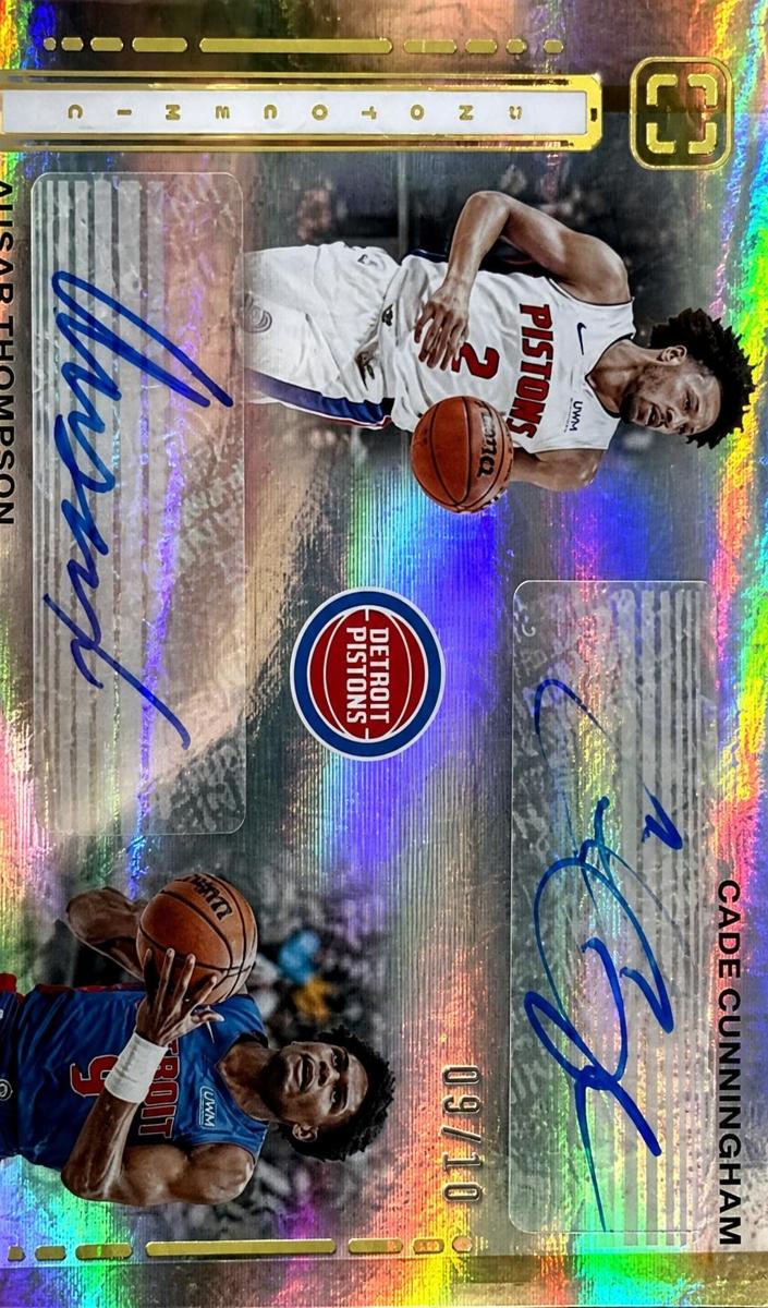 2023 Panini PhotoGenic Basketball Gold Cade Cunningham #DAU-CAD BGS 8.5