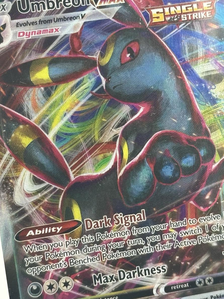 2021 Pokemon Evolving Skies Full Art Umbreon #95 PSA 9