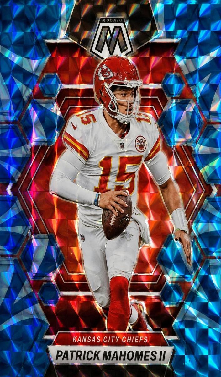 2023 Panini Mosaic Football Reactive Blue Patrick Mahomes II #109