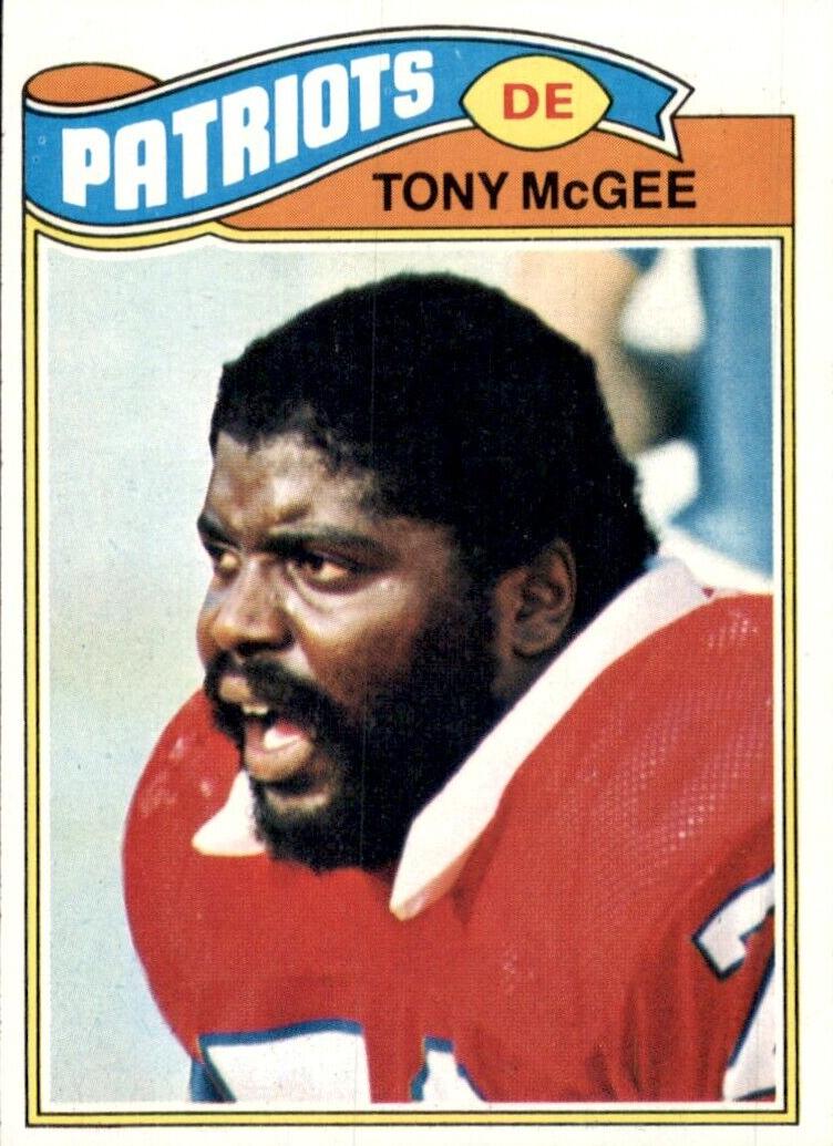 1977 Topps Football Tony McGee #378 PSA 9