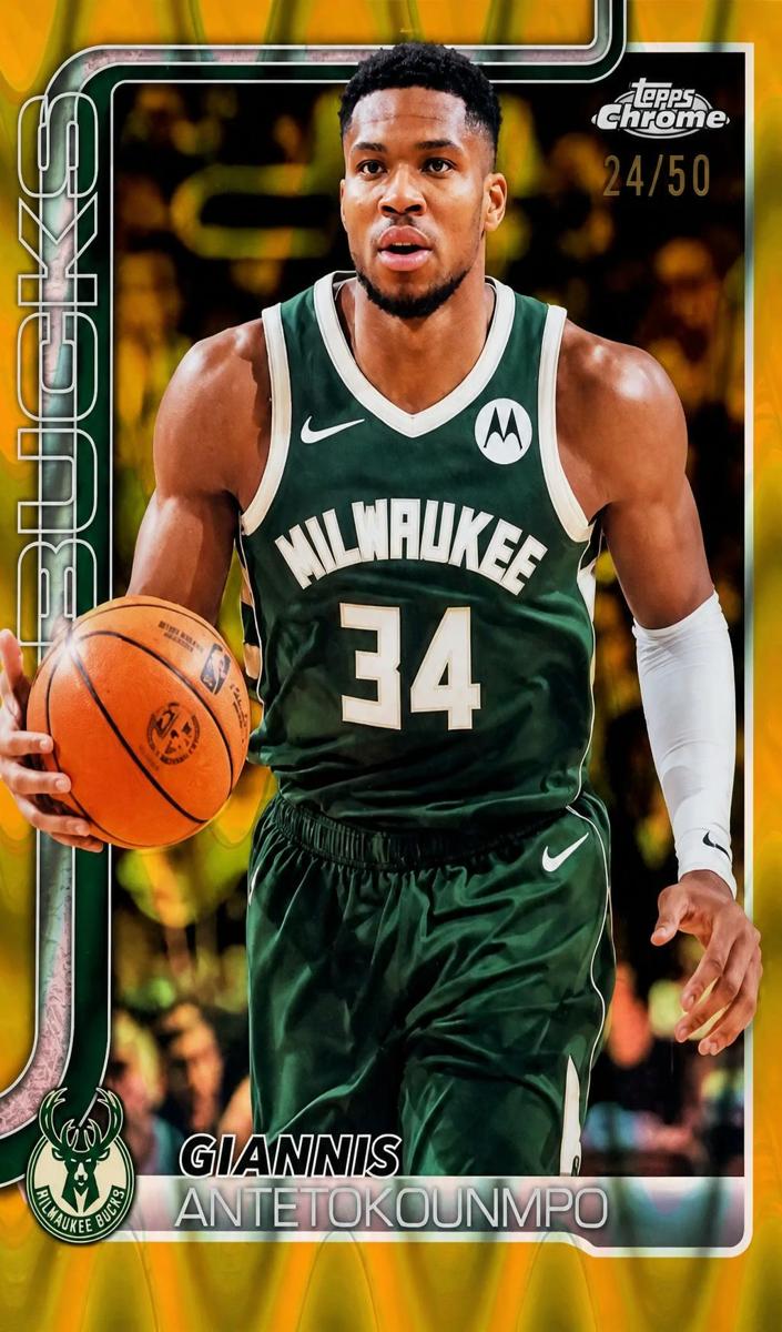 2025 Topps Chrome Basketball RayWave Gold Refractor Giannis Antetokounmpo #137