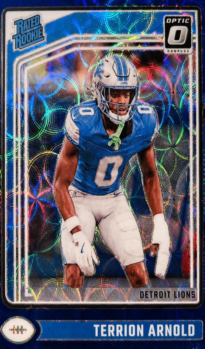 2024 Donruss Optic Football Blue Scope Terrion Arnold #290