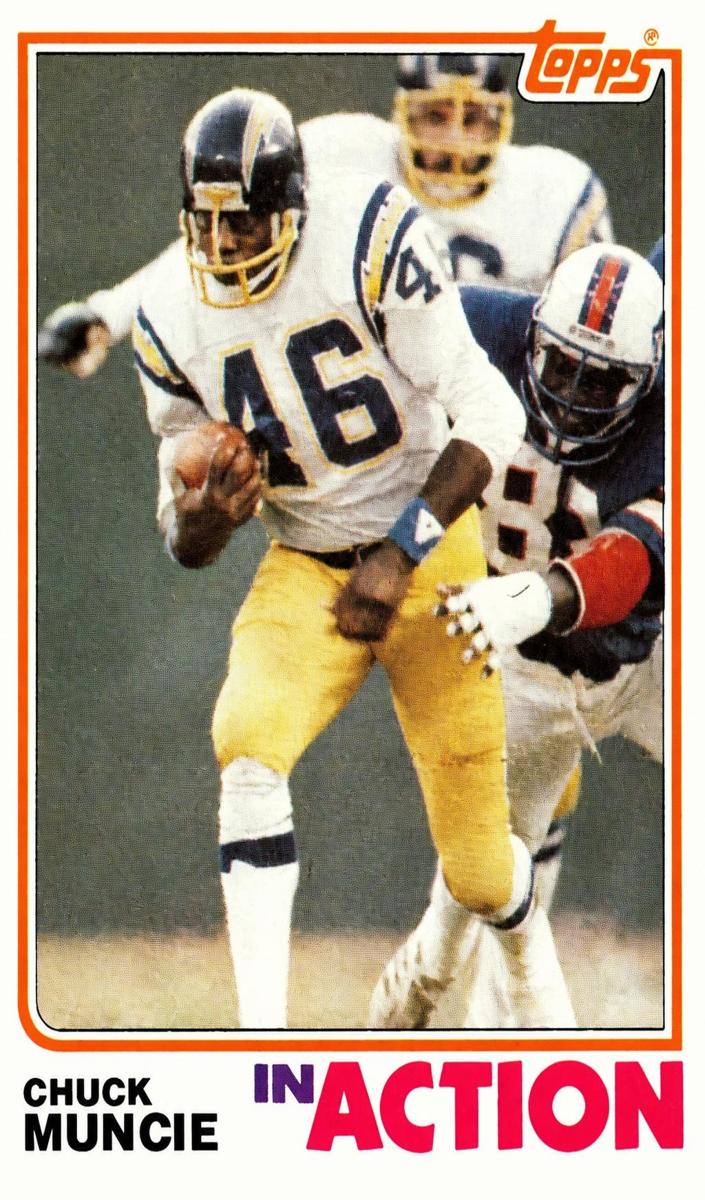 1982 Topps Football Chuck Muncie #237 PSA 9