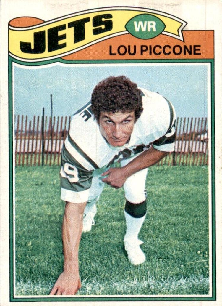 1977 Topps Football Lou Piccone #333 PSA 9