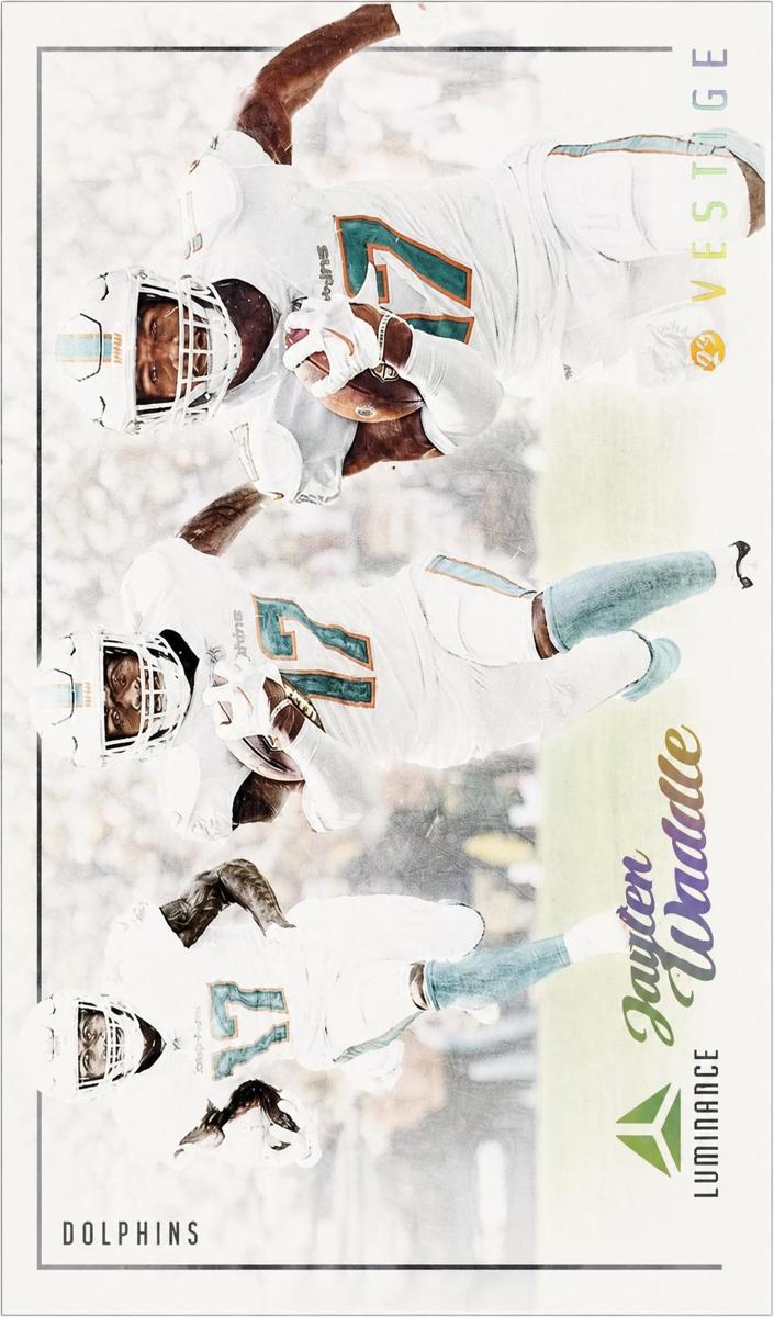 2023 Panini Luminance Football Jaylen Waddle #21