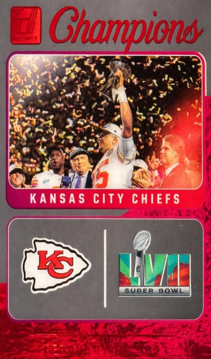 2023 Panini Clearly Donruss Football Red Patrick Mahomes II #1