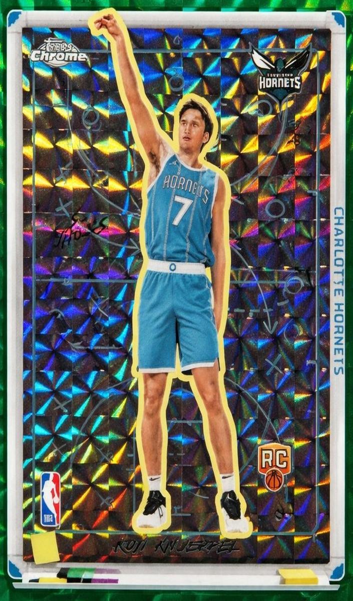 2025 Topps Chrome Basketball Geometric Green Refractor Kon Knueppel #XW-10