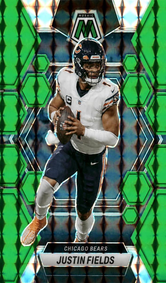 2023 Panini Mosaic Football Green Justin Fields #33