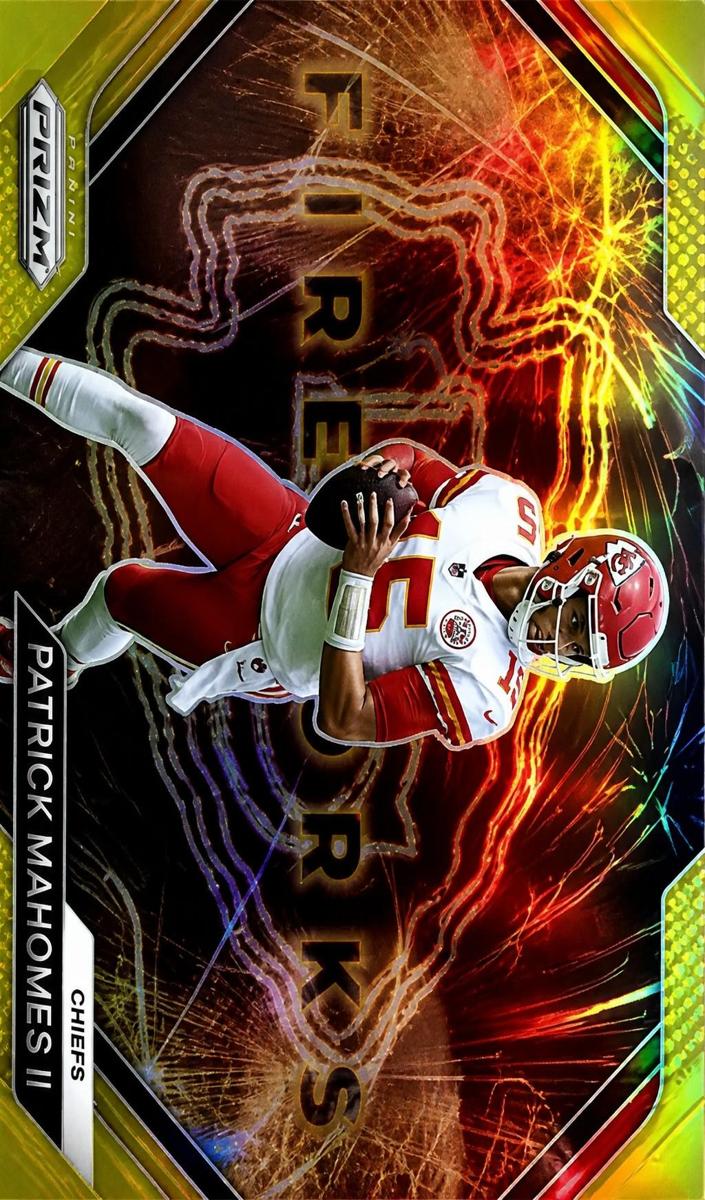 2023 Panini Prizm Football Gold Patrick Mahomes II #F-2