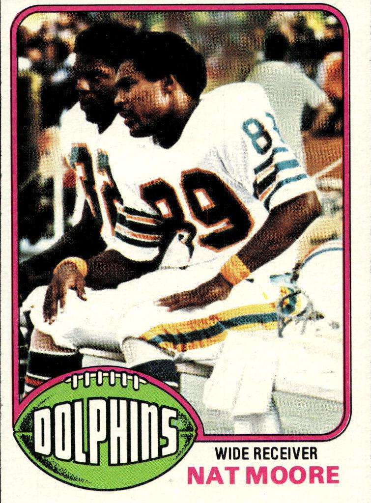 1976 Topps Football Nat Moore #54