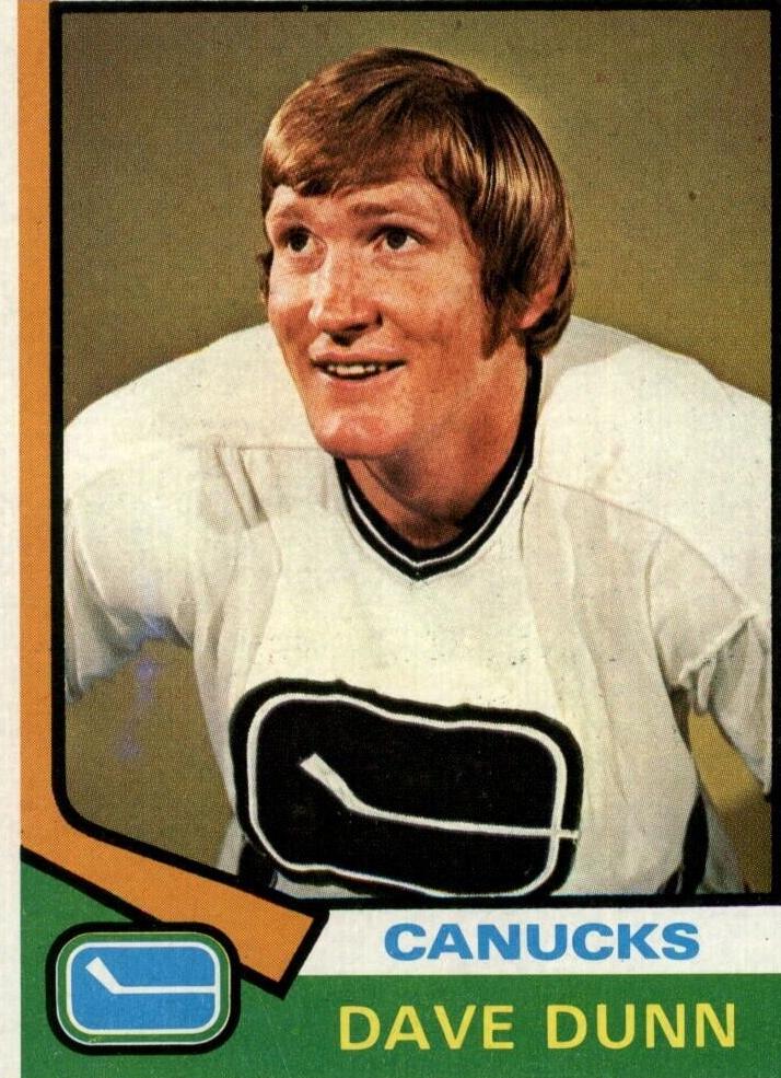 1974 Topps Hockey Dave Dunn #152 PSA 10