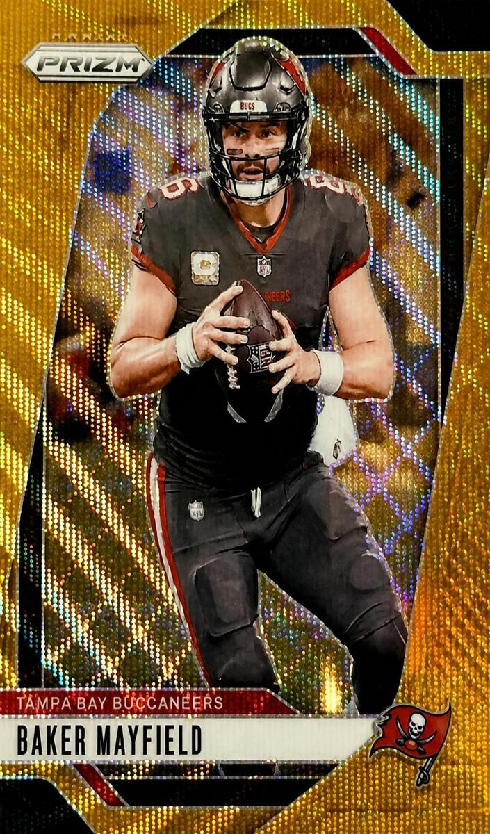 2024 Panini Prizm Football Gold Wave Baker Mayfield #268 PSA 9