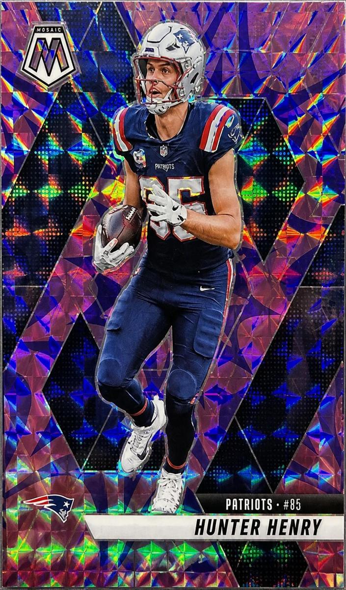 2025 Panini Mosaic Football Reactive Purple Hunter Henry #79