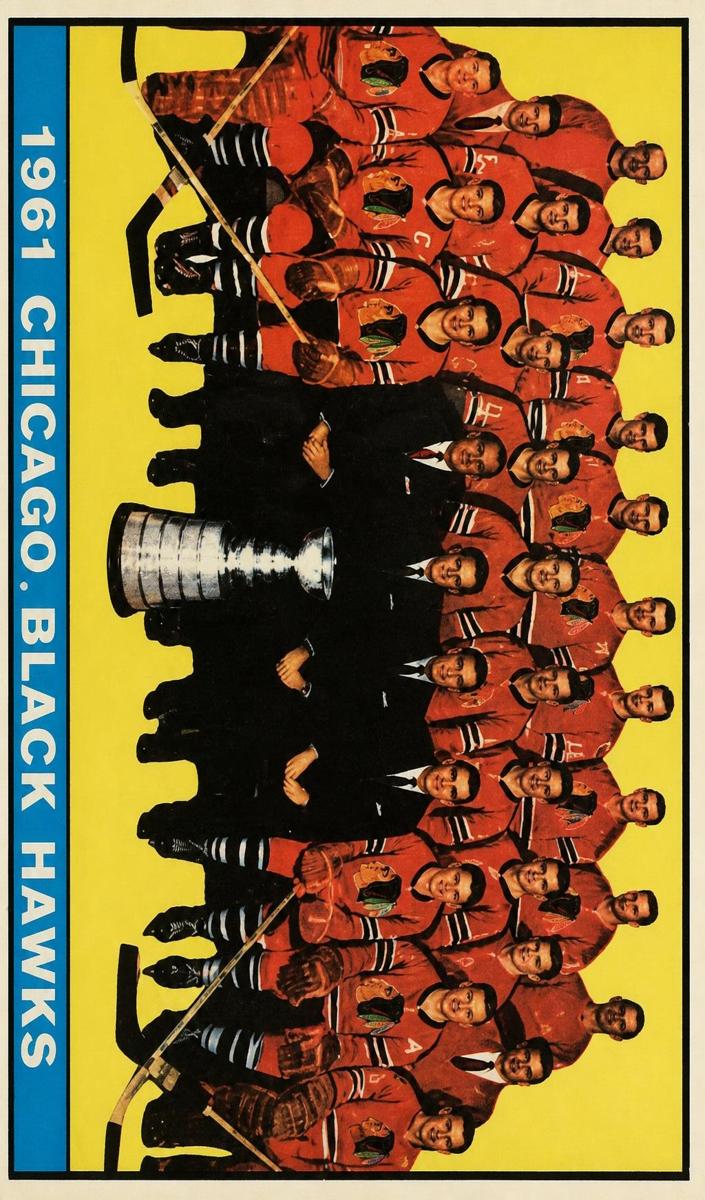 1961 Topps Hockey Chicago Black Hawks #42 PSA 6