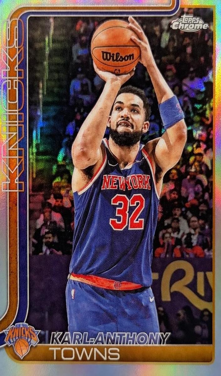 2025 Topps Chrome Basketball Refractor Karl-Anthony Towns #179 PSA 9
