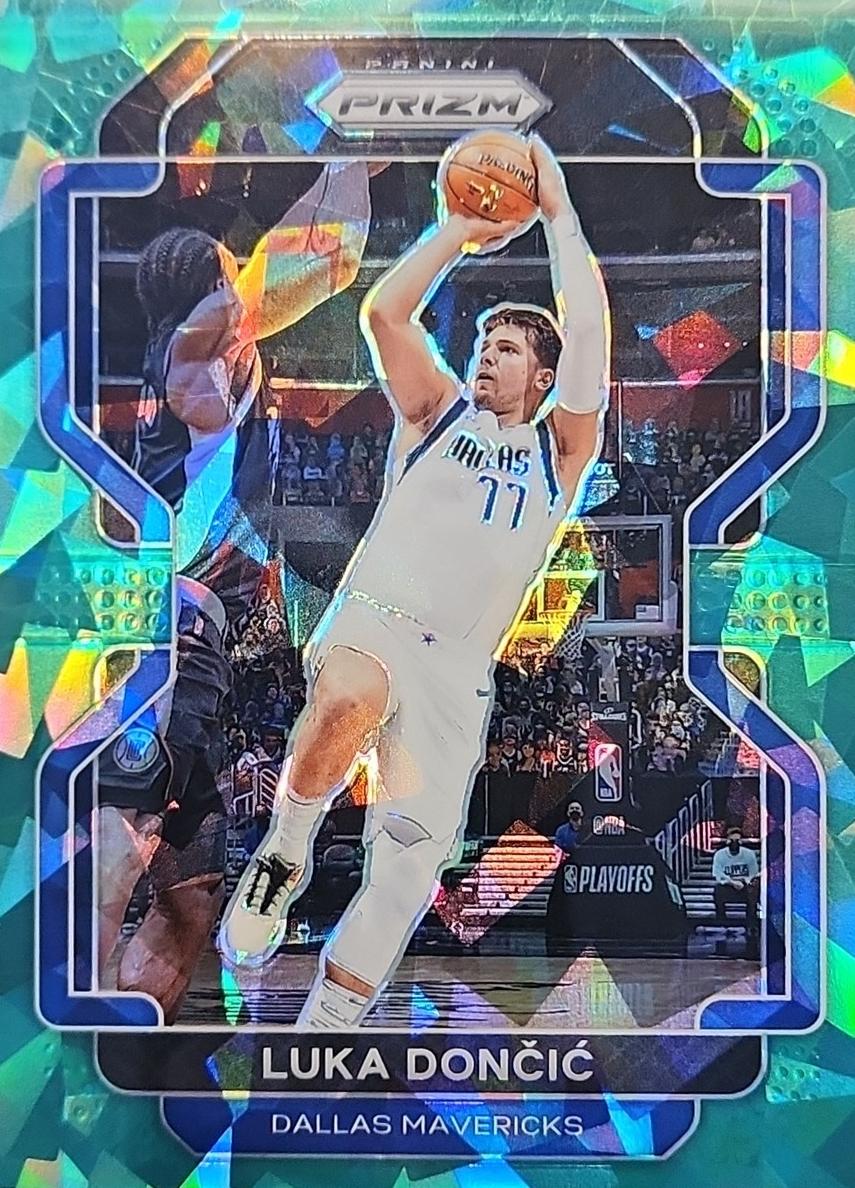 2021 Panini Prizm Basketball Green Ice Luka Doncic #223 PSA 9