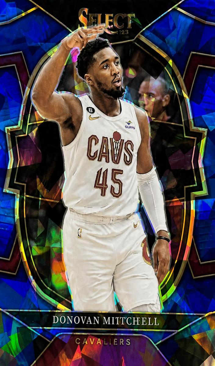 2022 Panini Select Basketball Blue Cracked Ice Donovan Mitchell #31