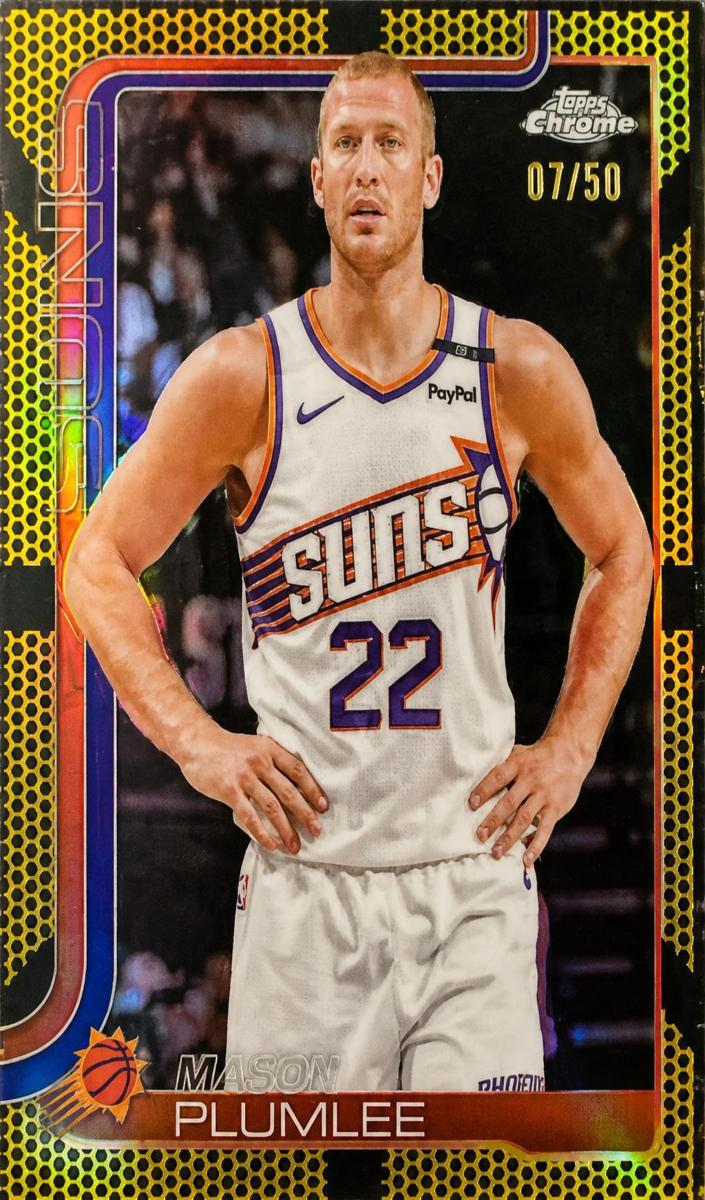 2025 Topps Chrome Basketball RayWave Gold Refractor Mason Plumlee #106