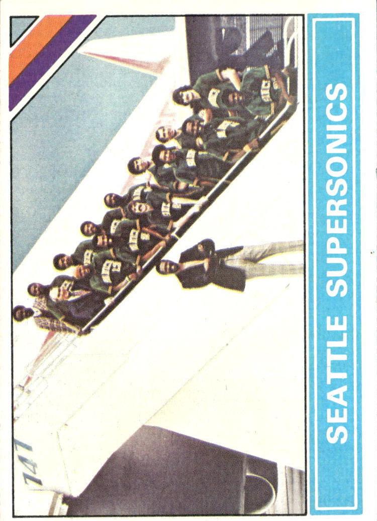 1975 Topps Basketball Seattle SuperSonics #219 PSA 9