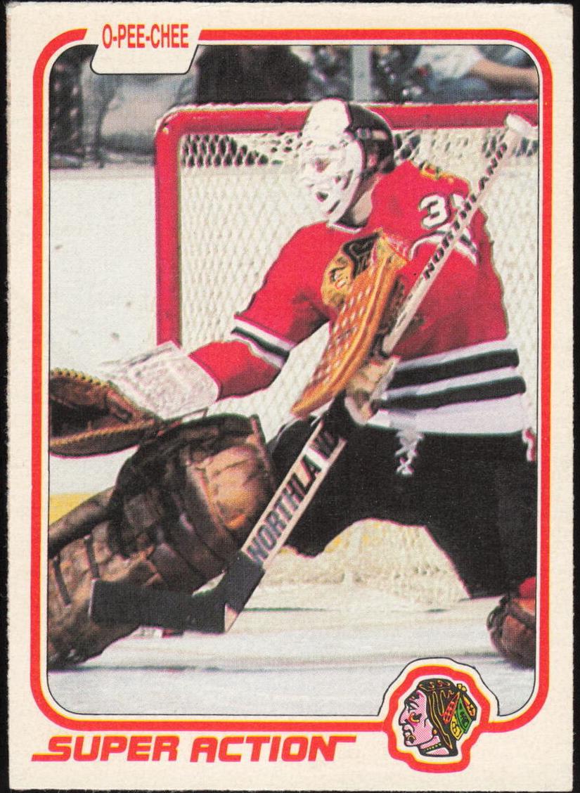 1981 O-Pee-Chee Hockey Tony Esposito #67 PSA 9