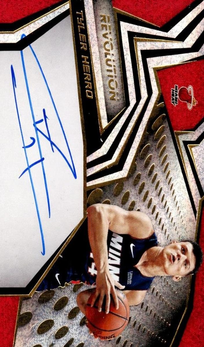 2019 Panini Revolution Basketball Tyler Herro #RA-THR SGC 10