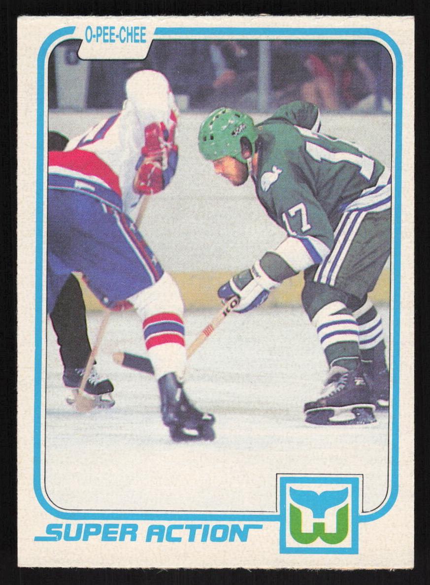 1981 O-Pee-Chee Hockey Mike Rogers #135 PSA 8
