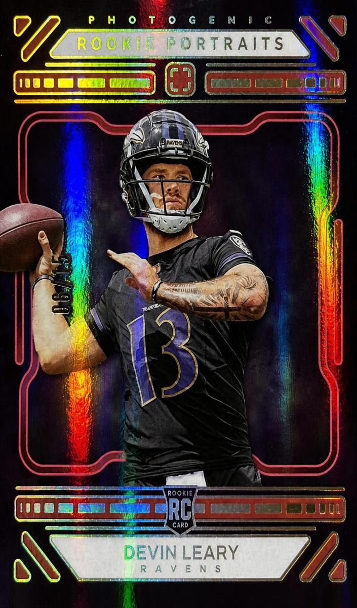 2024 Panini PhotoGenic Football Pink Devin Leary #191
